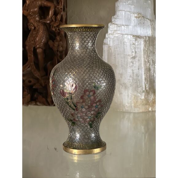 Vintage Chinese Cloisonné Enamel Vase Floral Design Brass Rim Mid Century - Picture 5 of 12